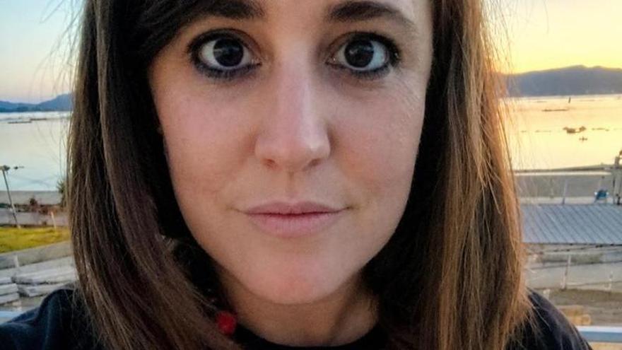 ribir unha historia que me reconciliase coas que eu lía de nena»