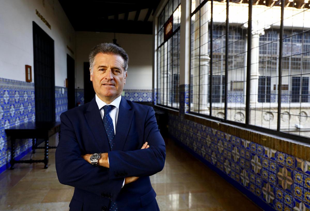 El presidente del Tribunal Superior de Justicia de Aragón, Manuel Bellido, antes de la entrevista con EL PERIÓDICO DE ARAGÓN.