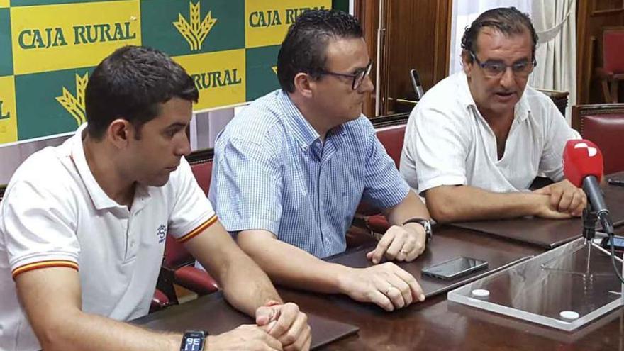 Representantes de la Federación y Caja Rural presentaron ayer el Campeonato.