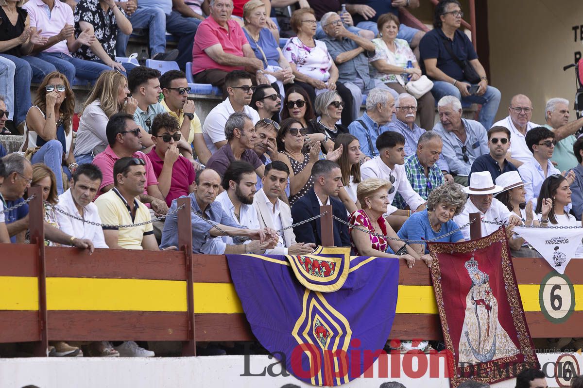 Tarde histórica en Abarán con la alternativa de José María Trigueros y el indulto de Tomás Rufo, junto a Castella salieron a hombros