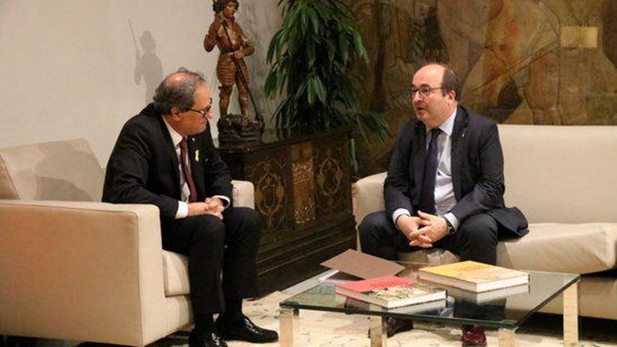 El president de la Generalitat, Quim Torra, reunit amb el president del grup parlamentari PSC-Units, Miquel Iceta, el 8 de juny de 2018
