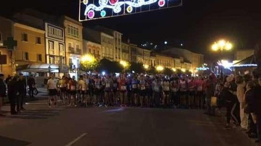 Jesús González y Carla Trillo destacan en la carrera nocturna de Vegadeo