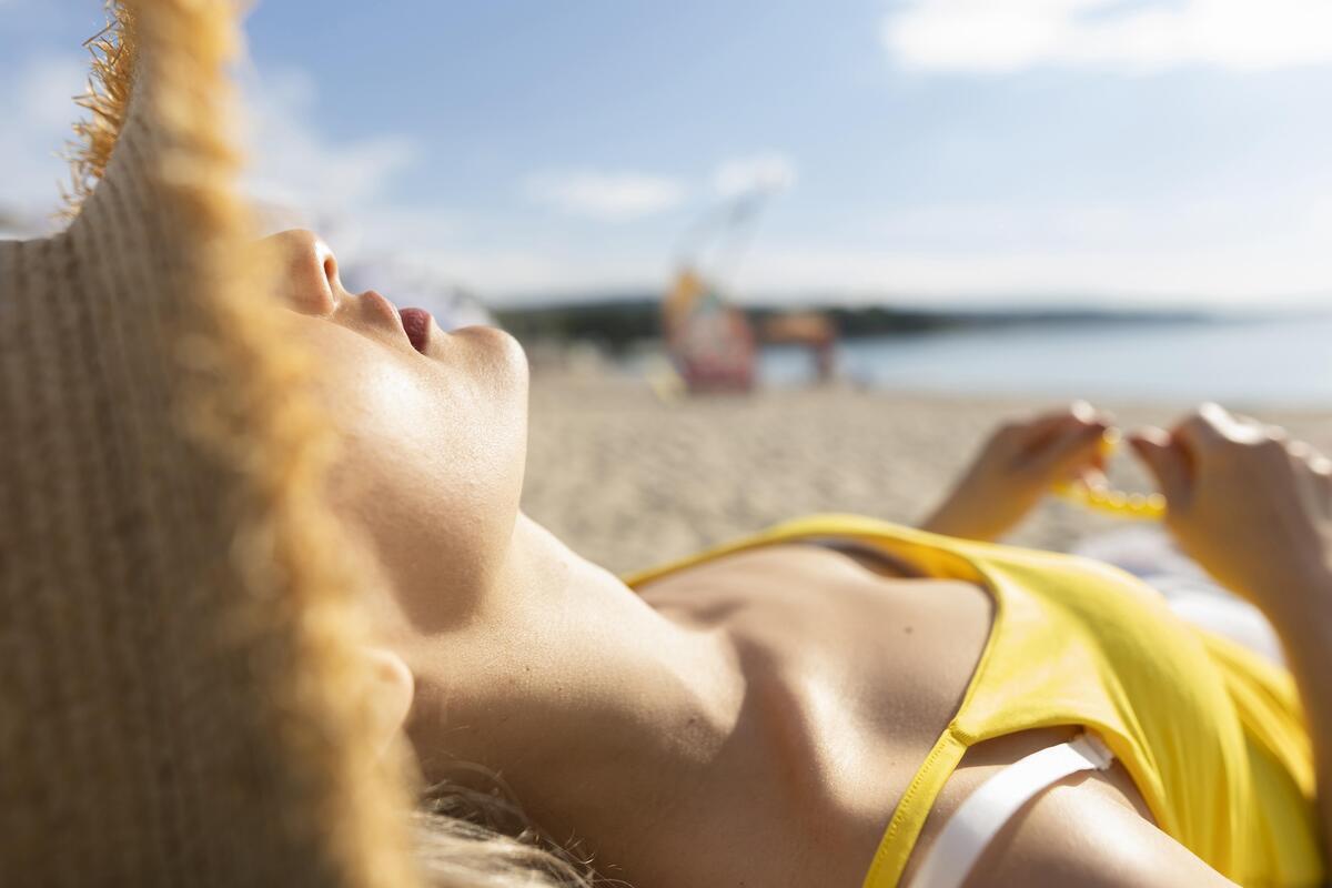 Exponernos al sol sin proteger nuestros labios acabará provocando irritaciones