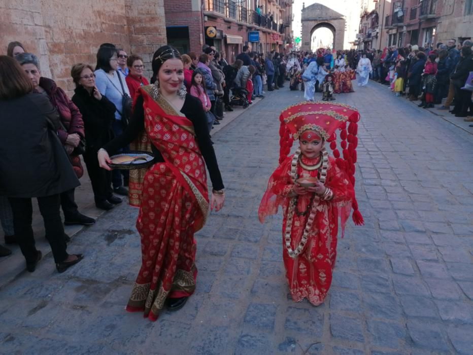 Desfile infantil de carnaval en Toro.