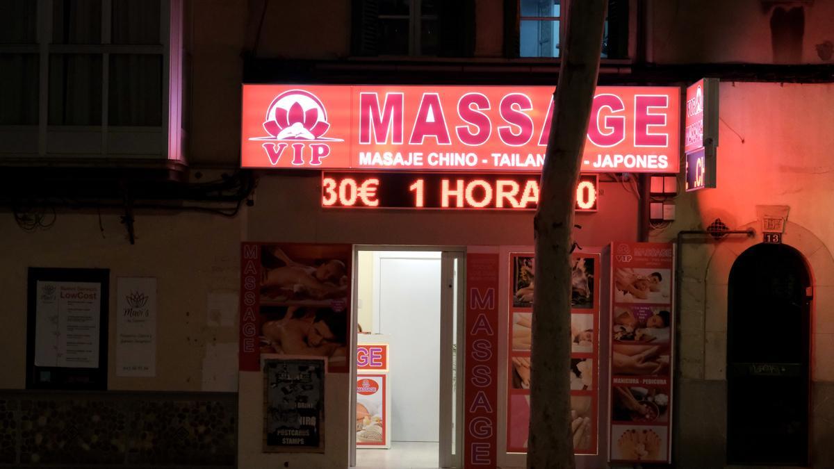 Nuevo local de masajes orientales abierto en la calle Marquès de la Sènia