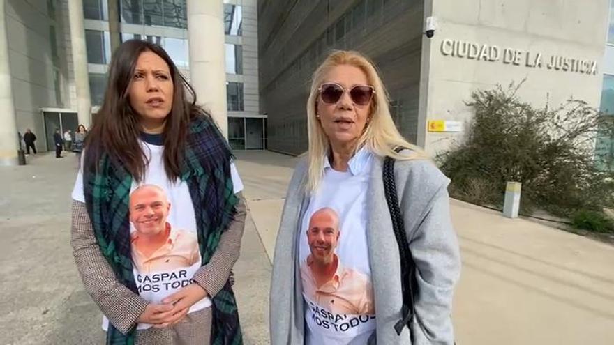 Eva y Encarna, sobrina y hermana de la víctima del crimen de Halloween: "Gaspar somos todos"