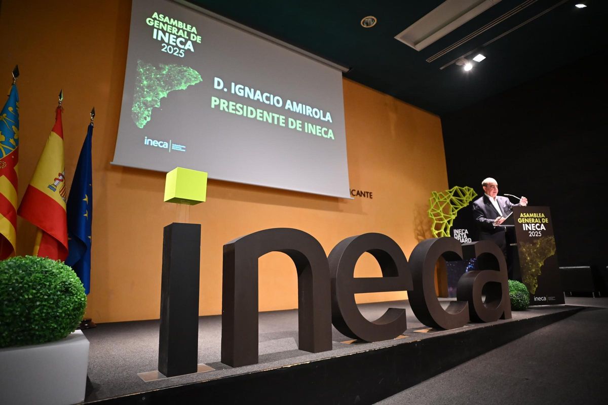 Nacho Amirola, durante su intervención en la asamblea de Ineca.