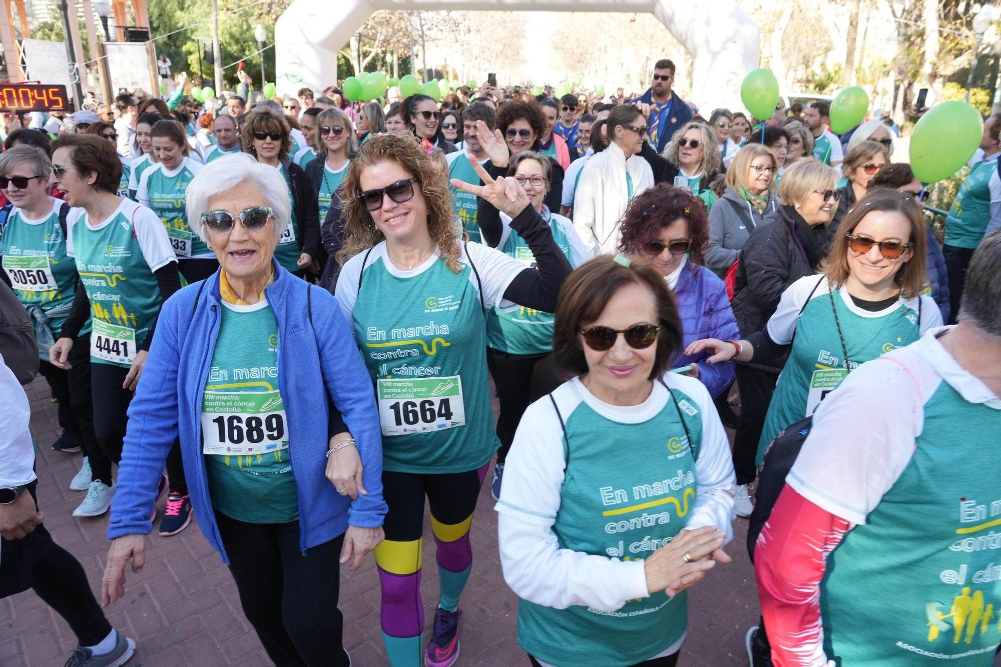 Galería I Búscate en nuestra macrogalería de fotos de la Marcha Contra el Cáncer de Castelló