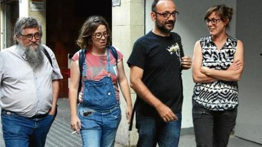 Alguns dels diputats del partit, abans de la reunió del seu Secretariat Nacional.