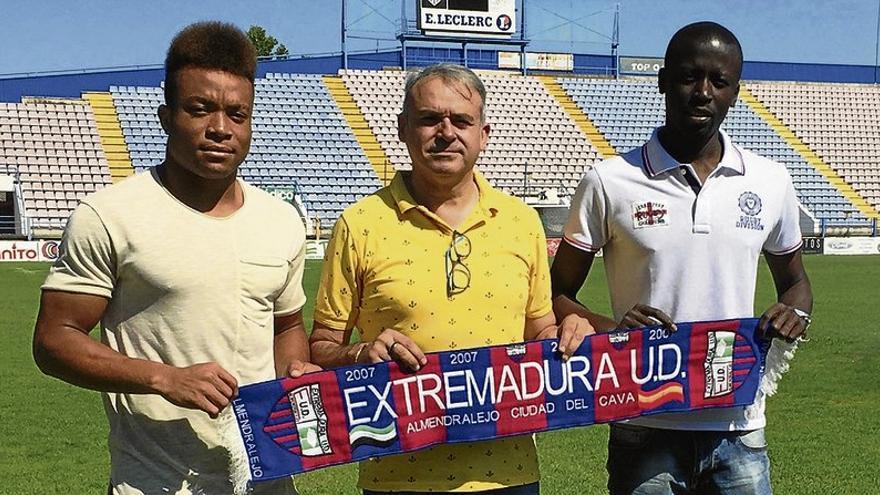 Poder africano para el centro del campo del Extremadura