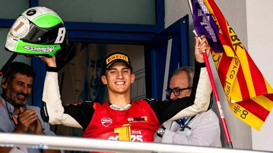 Marco Tapia se proclama campeón de España de Supersport