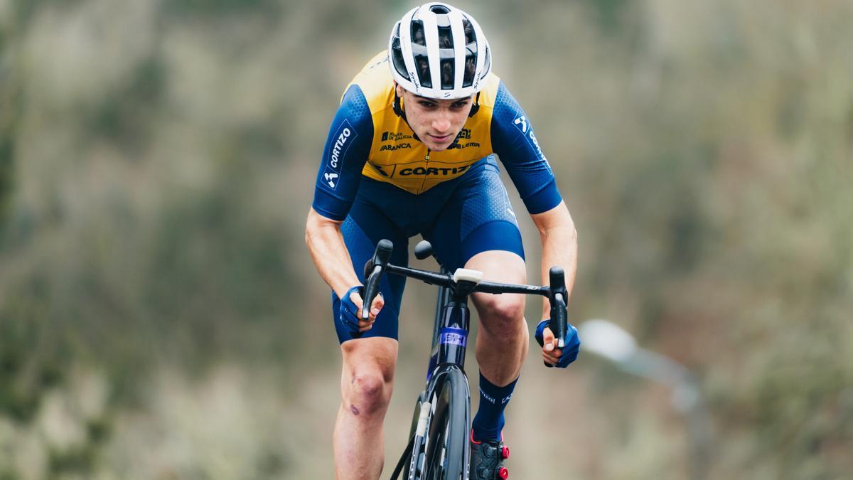 Martín Rey con los colores del Cortizo.