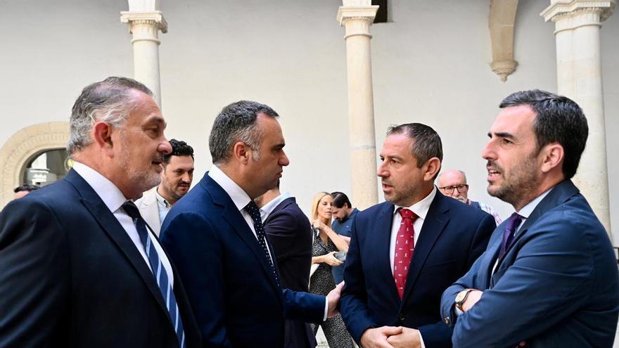 La Comunidad denuncia que el Ministerio "ignora sus propios compromisos ferroviarios" para descartar la línea Guadix-Baza-Lorca