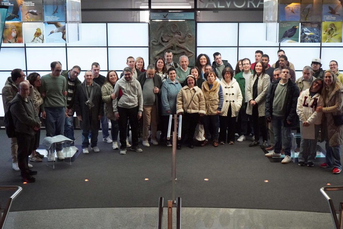 Participantes no acto celebrado por Amicos en Vigo.