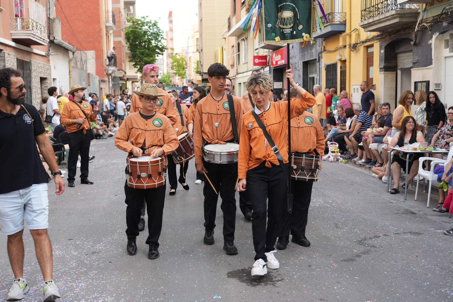 El Grau da inicio a las fiestas de Sant Pere con pólvora, bous y música