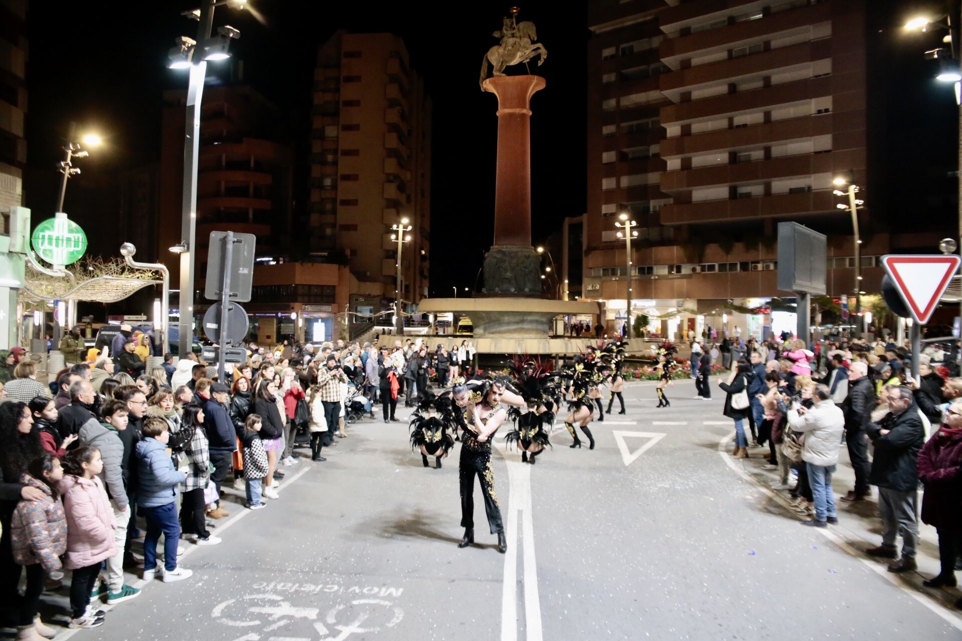 Miles de personas disfrutan del Carnaval en las calles de Lorca