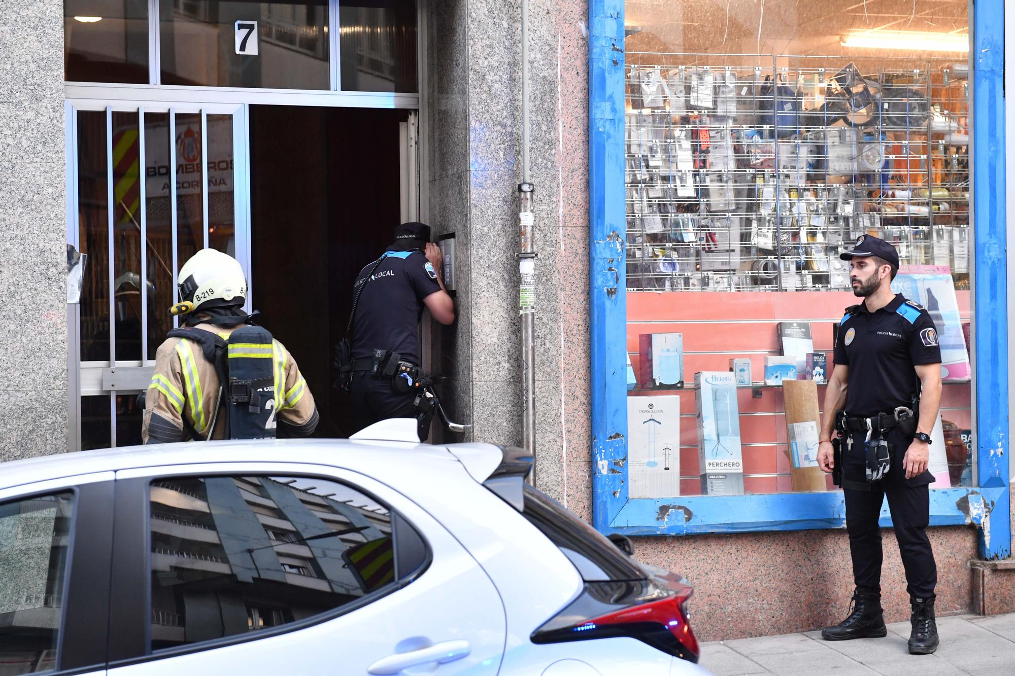 Una pota olvidada al fuego causa un incendio en una vivienda de la calle San Vicente en A Coruña