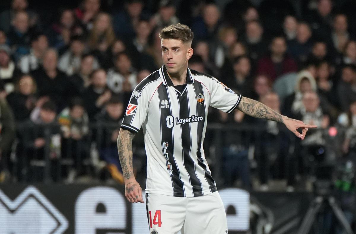 Raúl Sánchez ante el Andorra el pasado domingo.