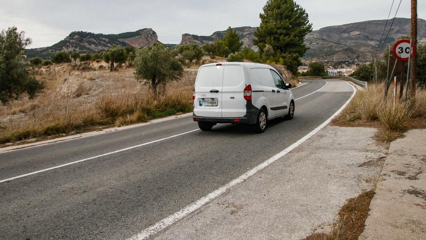 Los municipios de l&#039;Alcoià y El Comtat gestionan más de 40 kilómetros de carreteras cedidos por la Generalitat y la Diputación