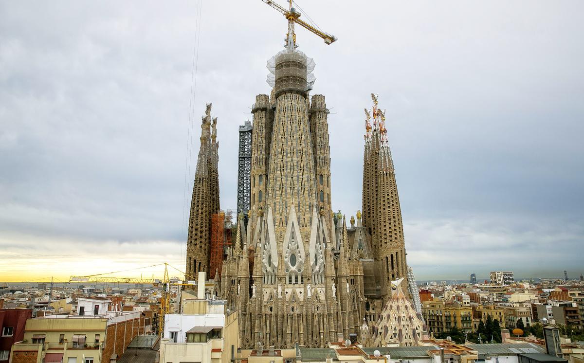 2021, estado actual de las obras el día que la Sagrada Familia presentó la torre de Jesús.