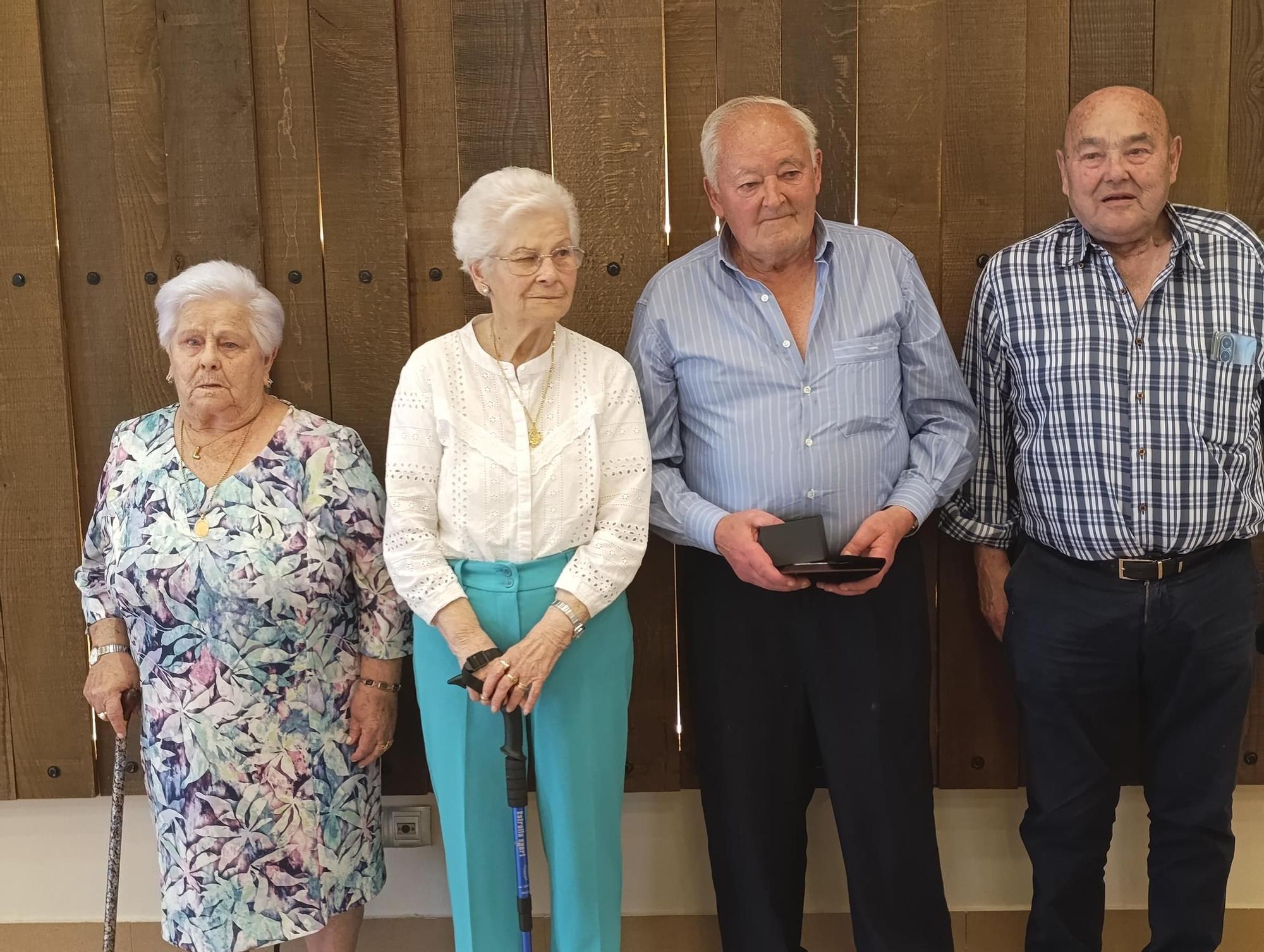 "El Nozalín" homenajea a sus mayores