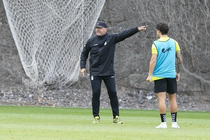 12.11.19. Las Palmas de Gran Canaria.Fútbol segunda división temporada 2019/20. Entrenamiento de la UD Las Palmas en la Ciudad Deportiva Barranco Seco. Foto: Quique Curbelo  | 12/11/2019 | Fotógrafo: Quique Curbelo