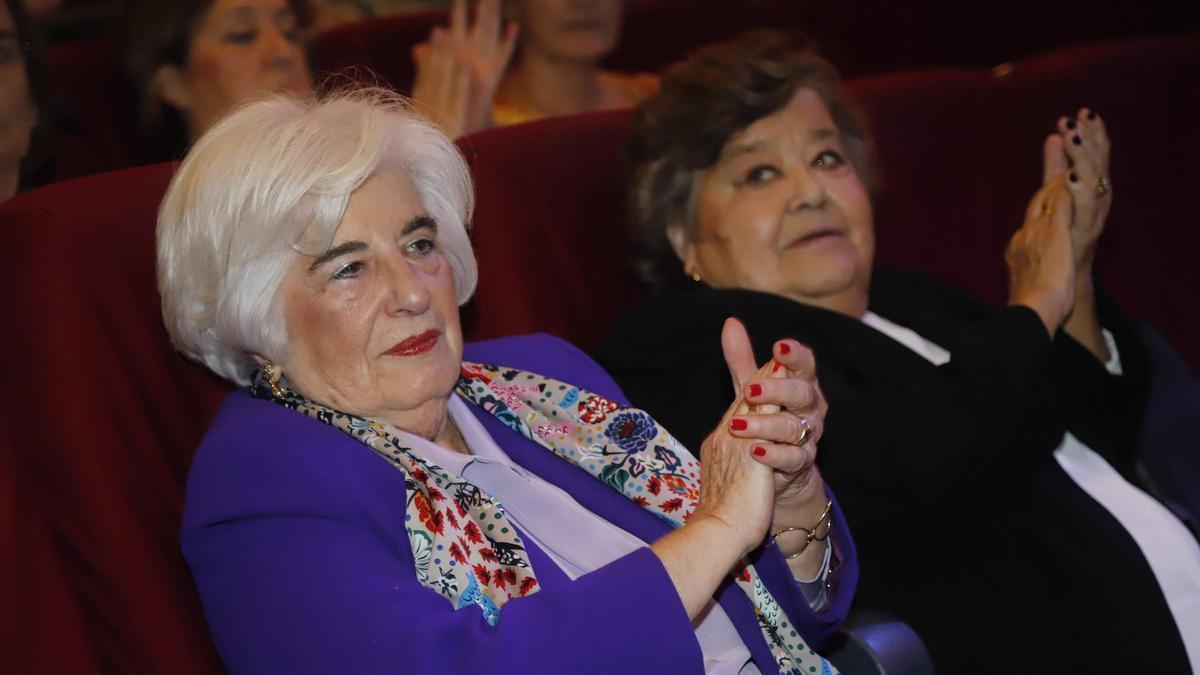 Paca Sauquillo y Cristina Almeida.