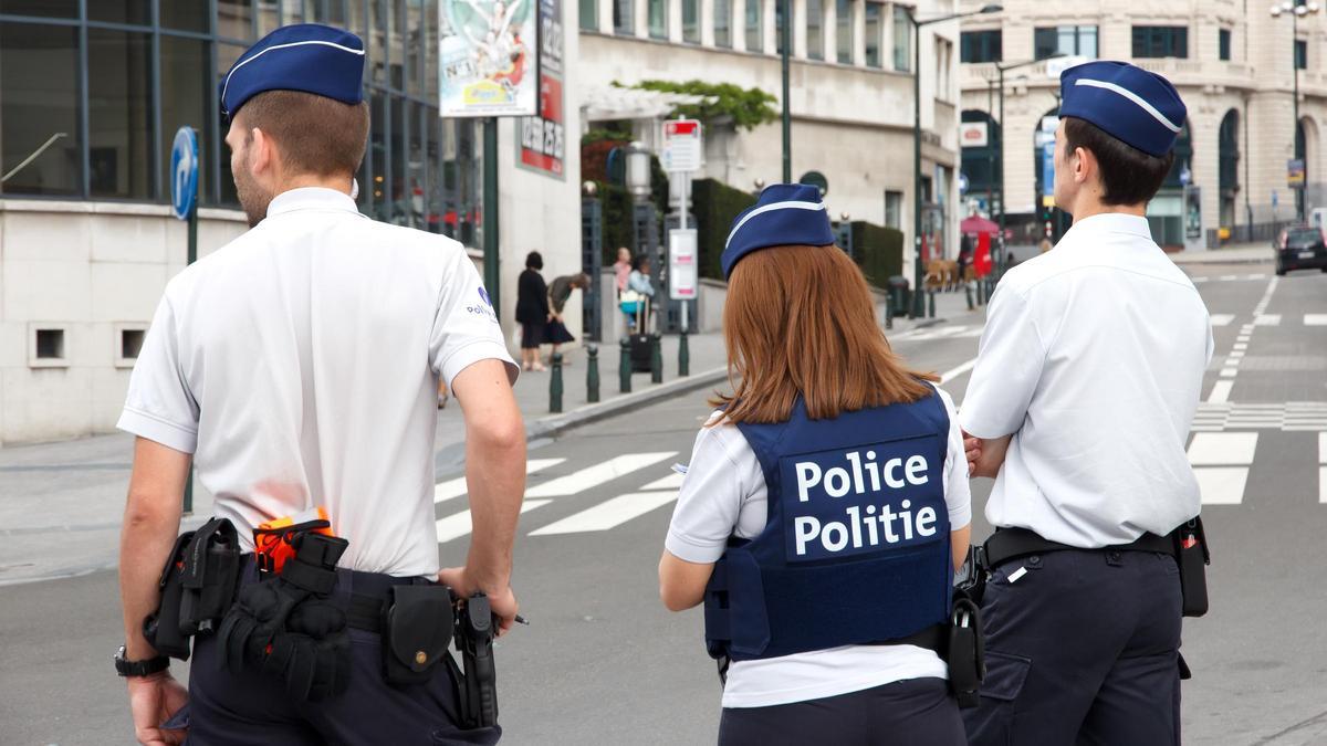 Policía de Bruselas.