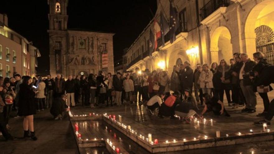 Solidaridad en Oviedo con el dolor de Francia