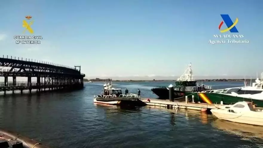 Vídeo | Persecución de la Guardia Civil a una narcolancha en Huelva