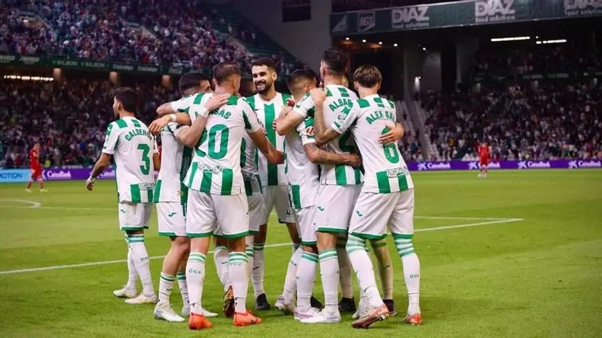 Los jugadores del Córdoba CF celebran un gol al Cartagena en El Arcángel, la pasada temporada.