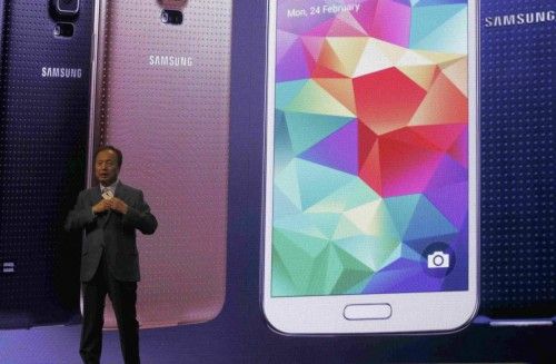 JK Shin presenta el Galaxy S5.
