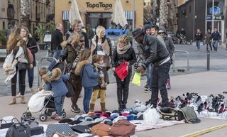 'Top manta' también en invierno