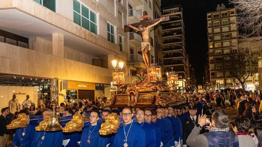 Semana Santa en Alicante 2026: procesión de la Cofradía de la Piedad y Caridad y Cristo de la Paz
