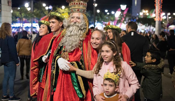 Los Reyes Magos llegan a Santa Cruz de Tenerife.