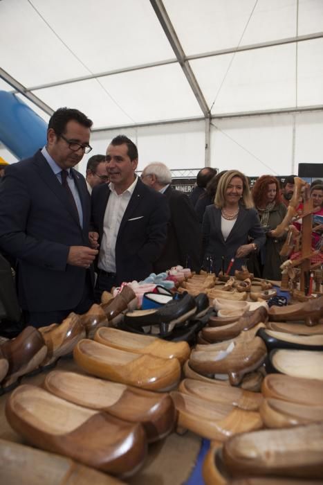 Inauguración de la feria de turismo minero en el pozo Sotón de Hunosa