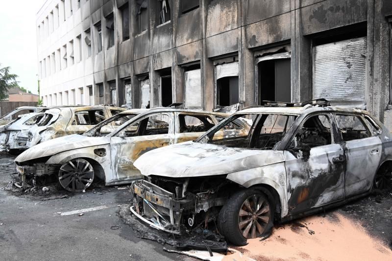 Manifestaciones violentas en Nanterre, Francia, después de que la policía matara a tiros a un joven de 17 años