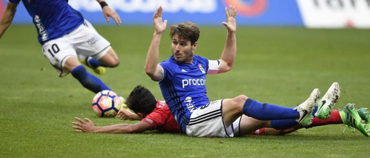 Jon Erice, en un partido con el Real Oviedo. | LNE