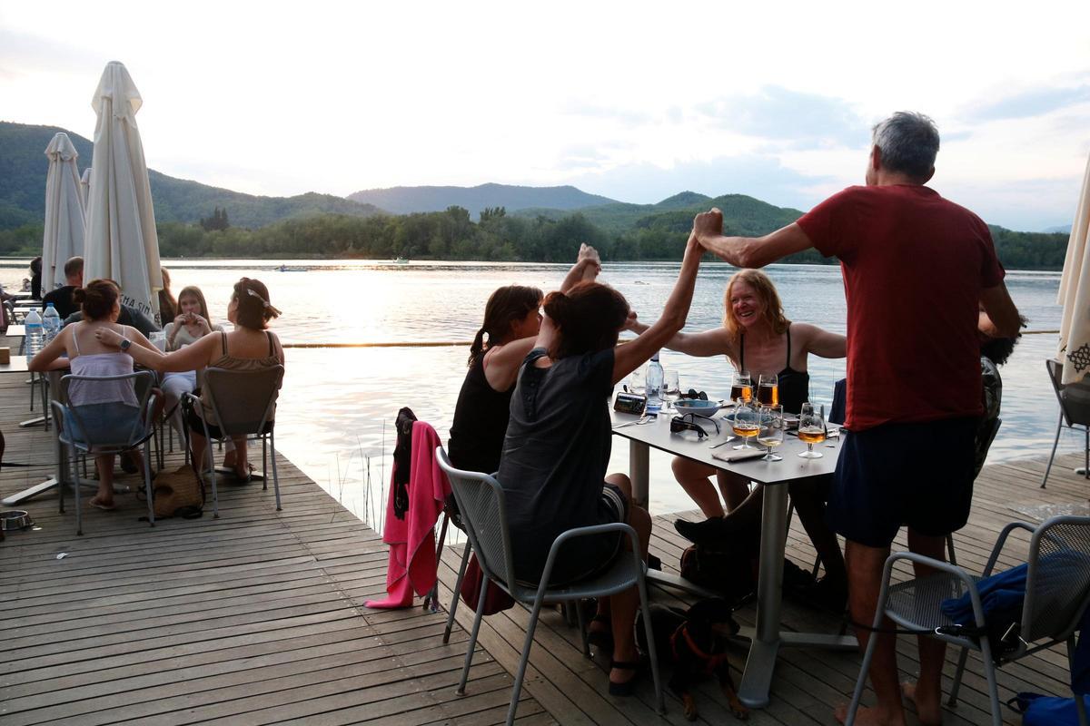Les imatges de l'eclipsi a Banyoles Les imatges de l'eclipsi a Banyoles