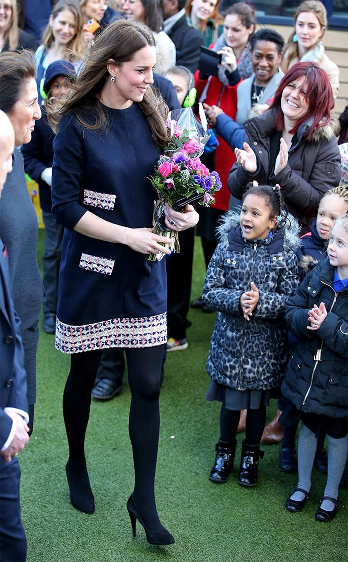 Kate Middleton visita un colegio en Londres