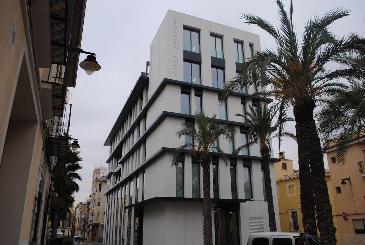 Cajas de Ahorro. Sede de Caixa Ontinyent