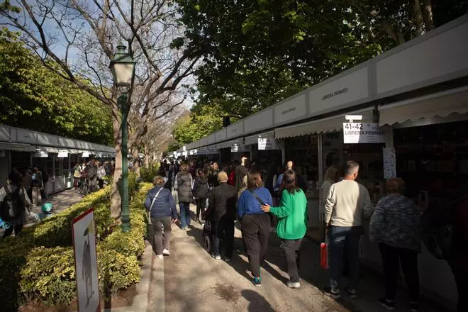 La Fira del Llibre de València abre sus puertas con 120 casetas