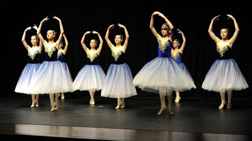 Scene Ballet celebra su fin de curso con una gala de danza en el Salón Teatro
