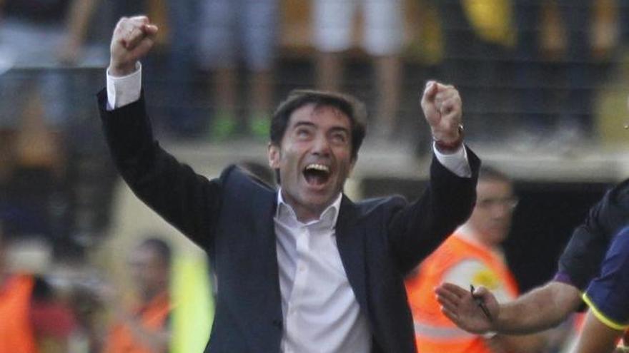 Marcelino celebra uno de los goles al Valencia