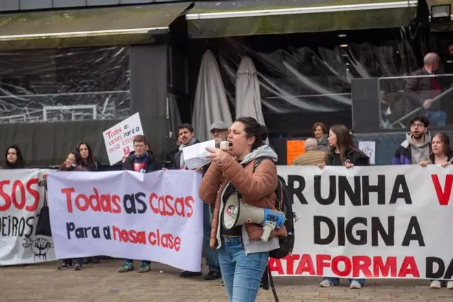 Manifestación en As Conchiñas, en A Coruña, por el derecho a la vivienda