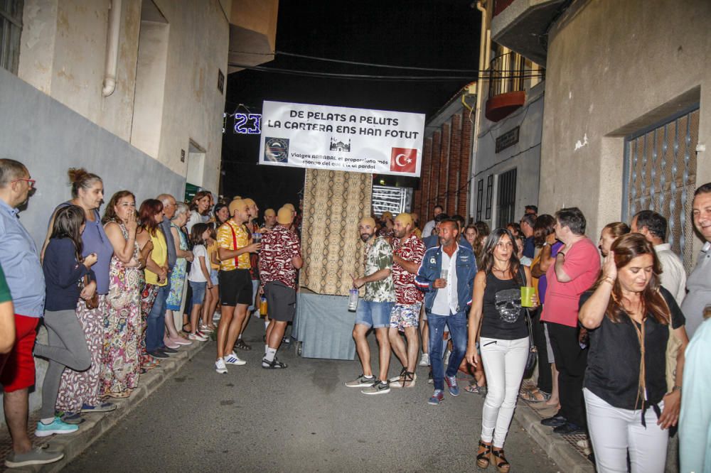 Desfile de la Nit de l'Olla de Benilloba.