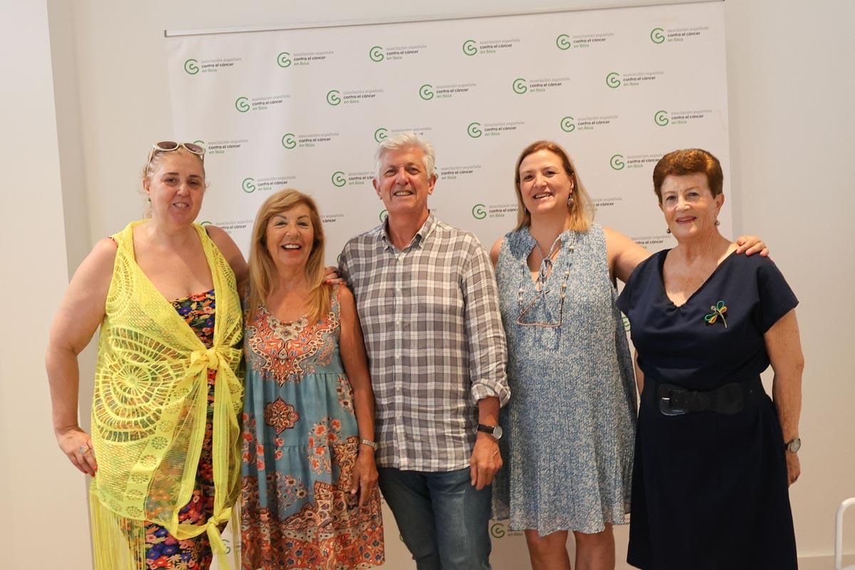 Galería: Voluntariado contra el cáncer en Ibiza