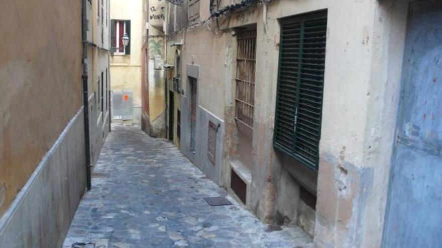 El carrer de Can Pisà desde la costa de Sant Domingo.