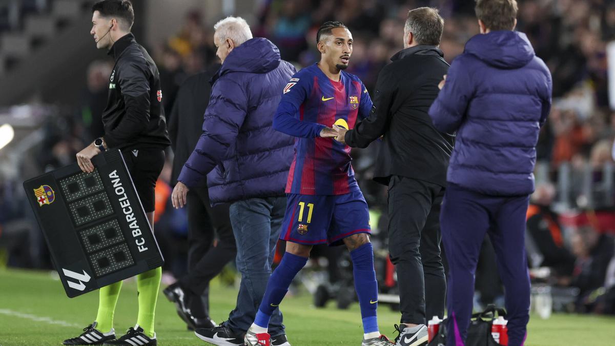 Flick carga contra la FIFA: "Es increíble que no esté Raphinha en el XI del año"