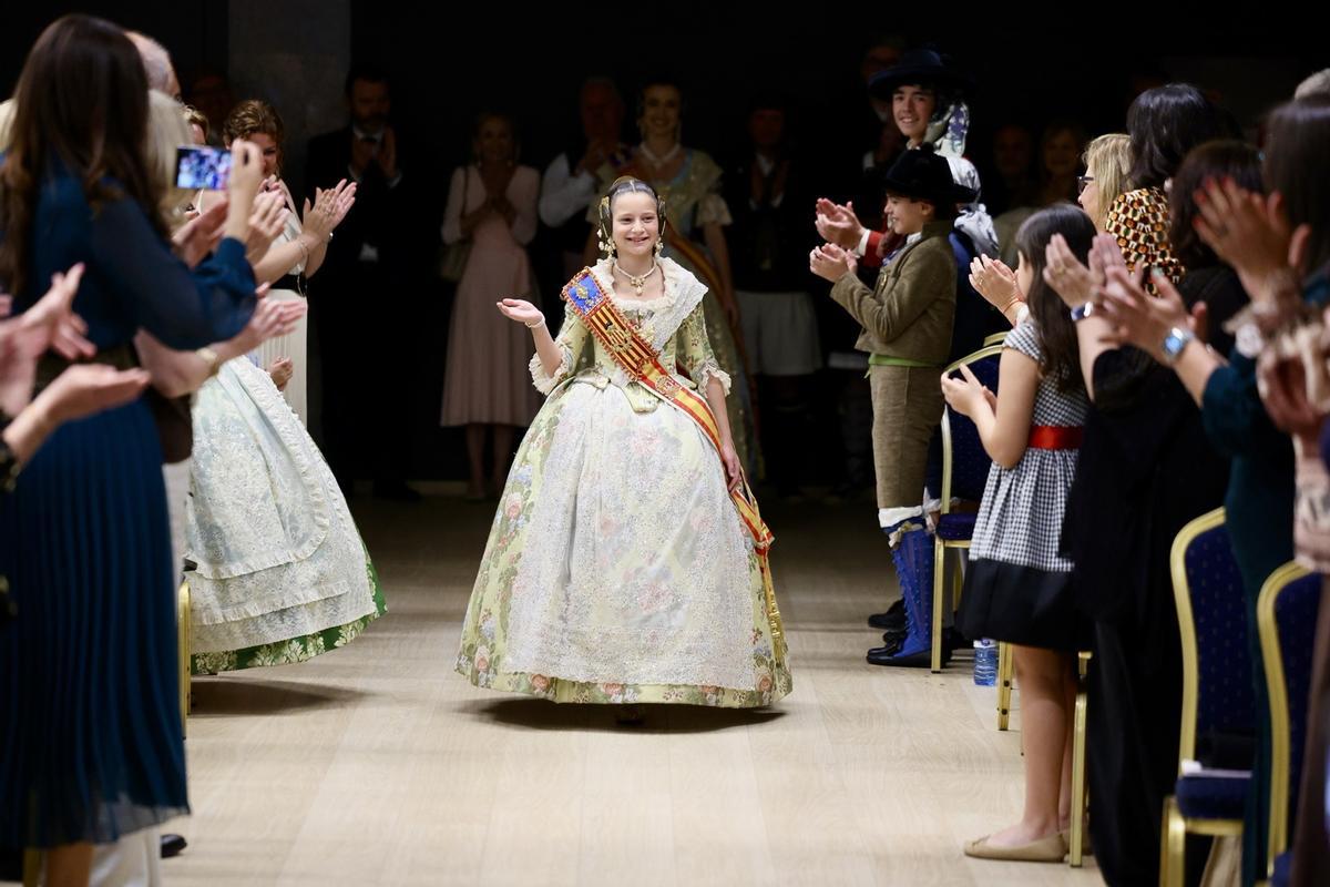 Carmen, Marta, Martina y Ani reciben honores en la fiesta grande de la Federación Fallas Centro